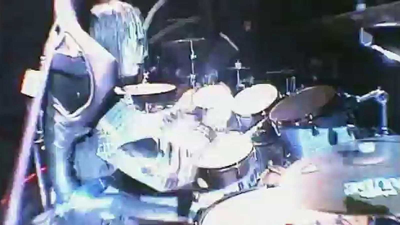 See Joey Jordison's Iconic Vertical Drum Solo From ...