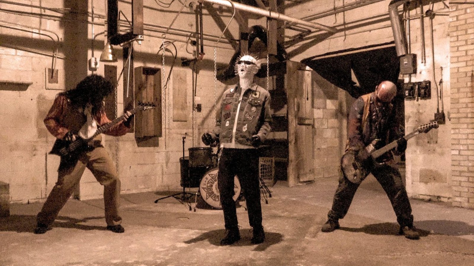 See 'Hellraiser' Parody of Alice in Chains' 
