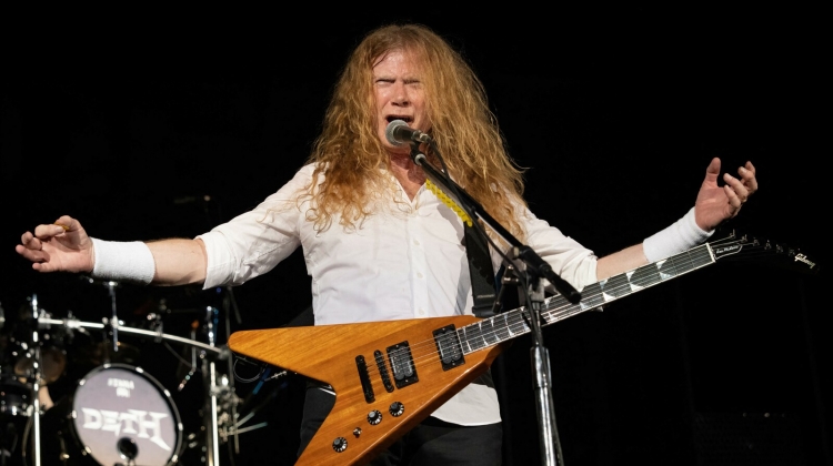 Dave Mustaine Live 2021 Getty 1600x900, SUZANNE CORDEIRO/AFP via Getty Images
