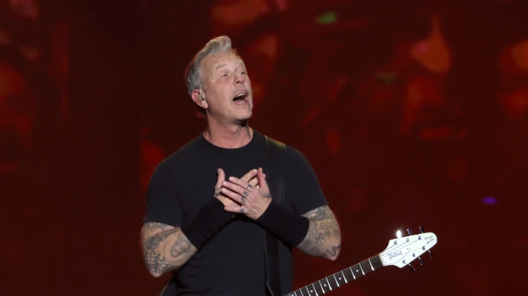 Metallica James Hetfield live 2022 uncropped Getty , Ethan Miller/Getty Images