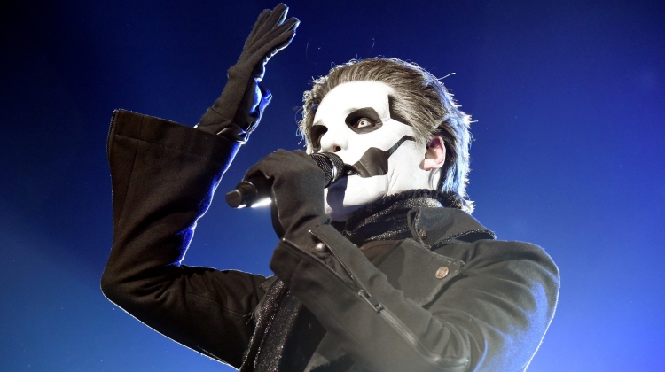 Ghost, Tobias Forge si toglierà la maschera in pubblico per la prima volta  · Metal Hammer Italia