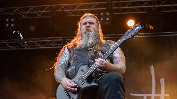  ENSLAVED's Ivar Bjørnson: 5 great non-metal albums for metalheads