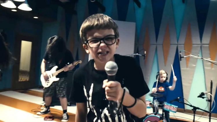 See kid band cover SLIPKNOT's "Heretic Anthem" on Hello Kitty drumkit