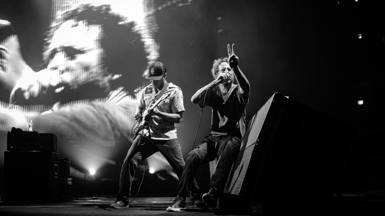 Rage in Chicago: See Striking Photos of Zack de la Rocha's Heroic Performance