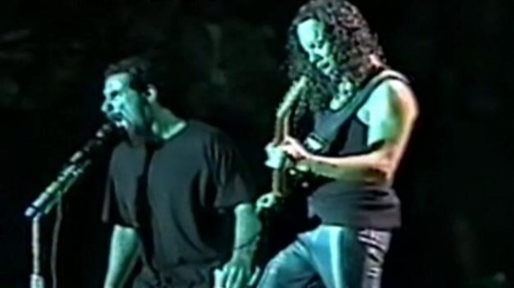 System of a Down Metallica 2000 video screen 
