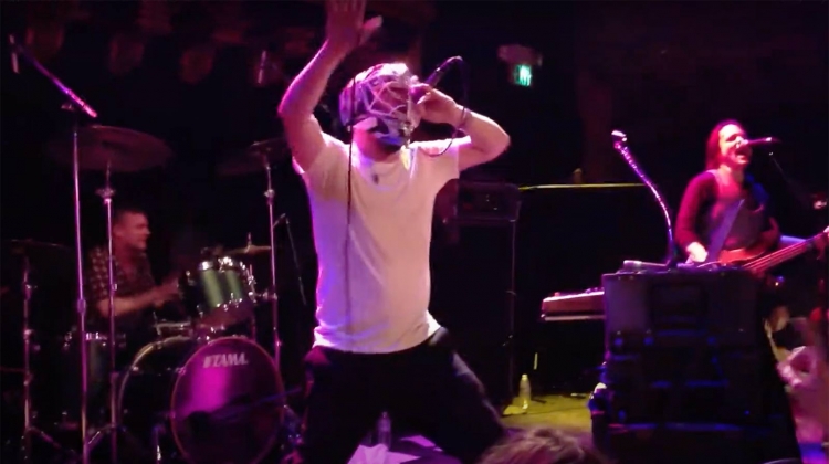 See MIKE PATTON cover BAD BRAINS in hockey mask and stage-dive into mosh pit
