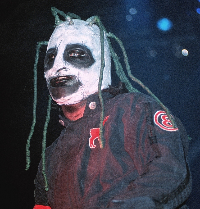 Corey Taylor 2001 Iowa mask, Tim Mosenfelder / Getty Images