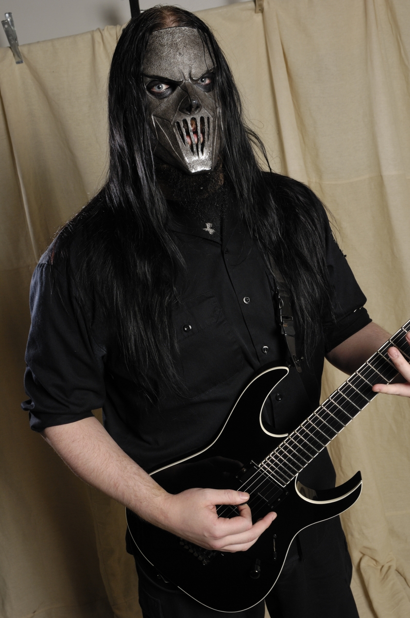Mick Thomson Slipknot 2008 getty vertical UNCROPPED, Jesse Wild/Guitarist Magazine/Future via Getty Images